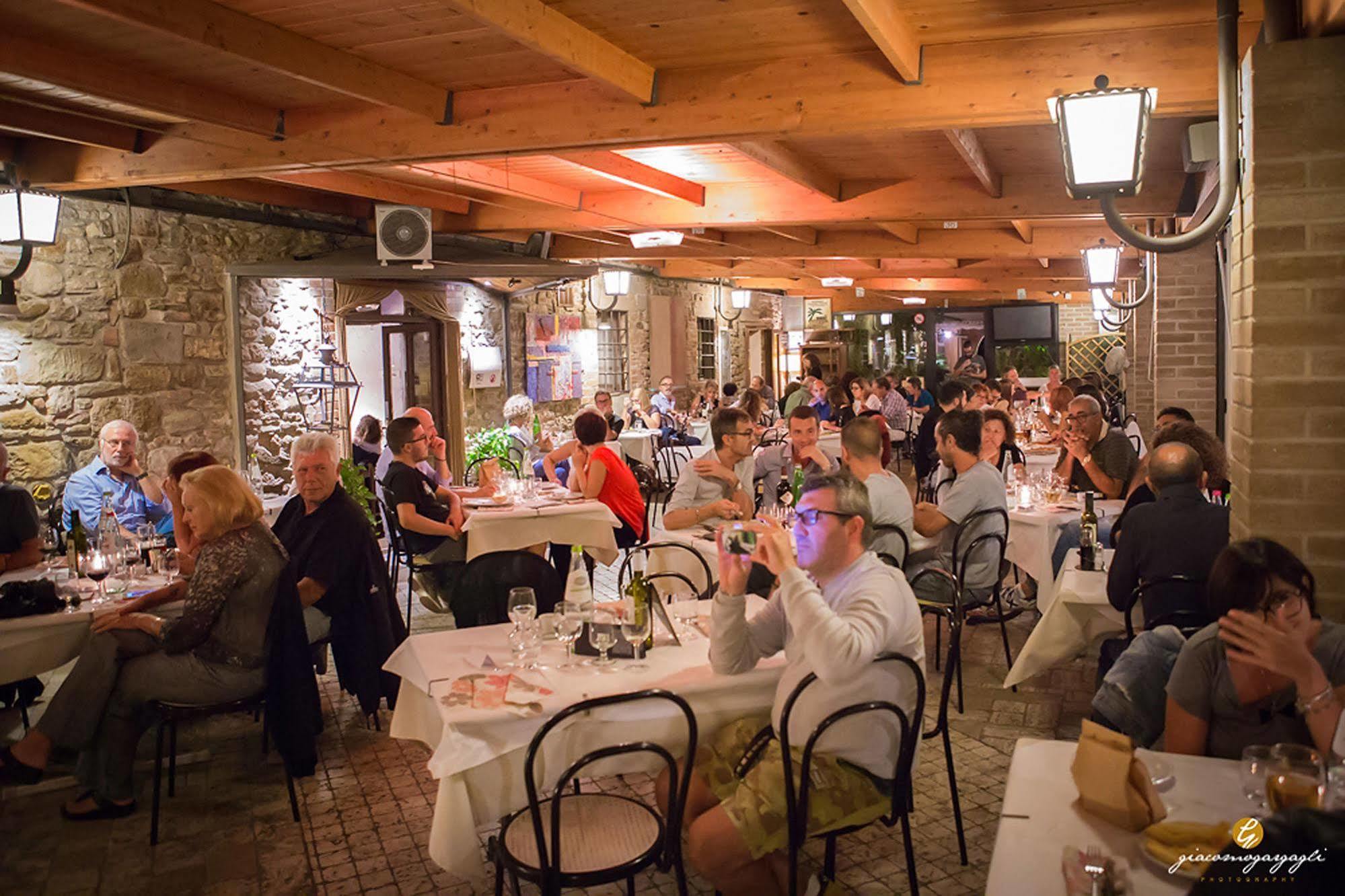 B&B Oasi Villaggio Marsciano Exteriör bild